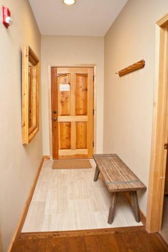 Apartamento The Spacious Corral - Steps To Lifts And Main St