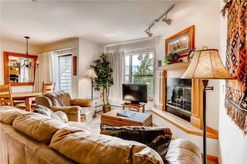 Apartamento River Mountain Lodge #e225f Condo
