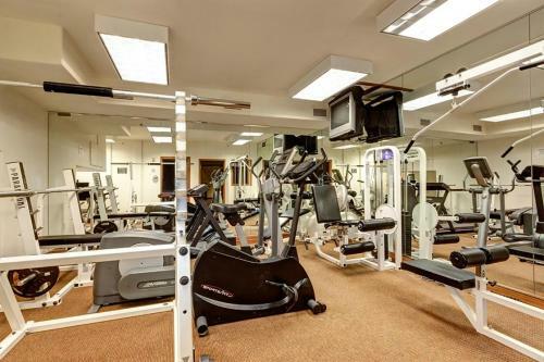 Lodge At Highland Greens 302