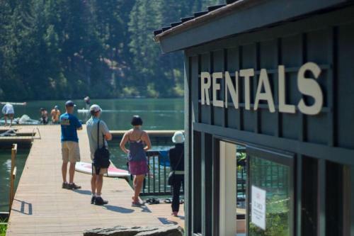 Hotel Suttle Lake & Boathouse
