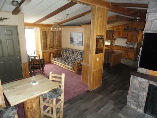 Hostal Grand View Guest House