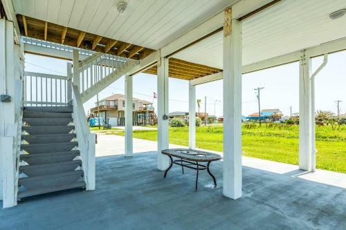Crystal Beach Delight