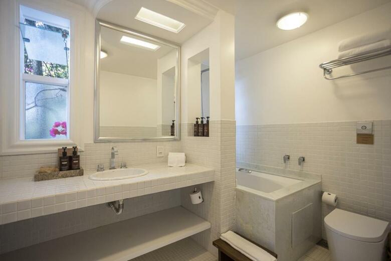 Hostal Felissimo Exclusive Hotel