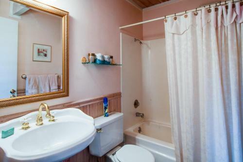 Kokopelli Condo At St. Francis Lakeside