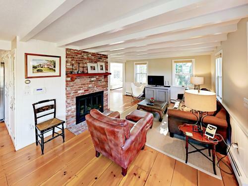 200 Shurtleff Rd Home