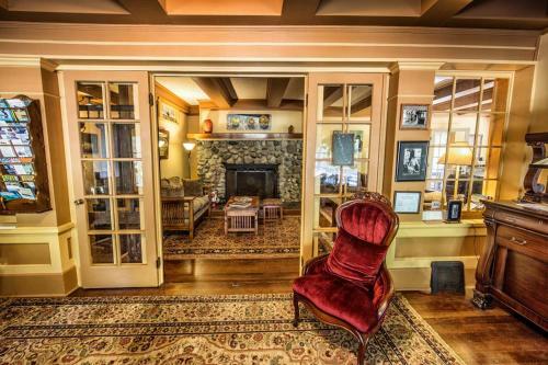 Kangaroo House Bed & Breakfast