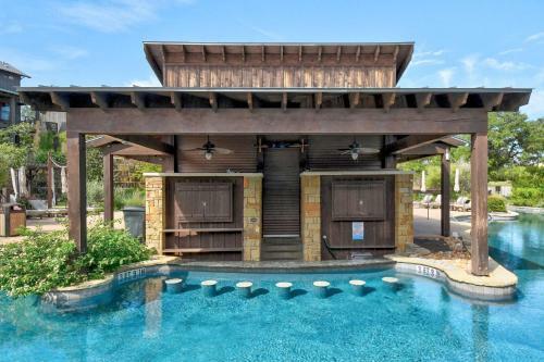 2113 Barbaro Way Cabin Unit 14