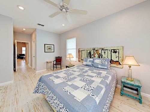 121 Laguna Village Dr Home
