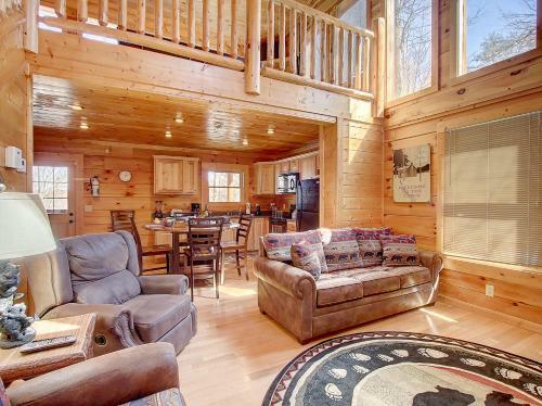 Bear Cub Hideaway Cabin