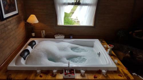 Hostal Pousada Vale Monte Azul