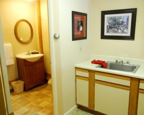 Posada Vinehurst Inn & Suites