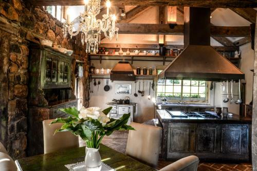 Hostal Estalagem E Restaurante La Hacienda