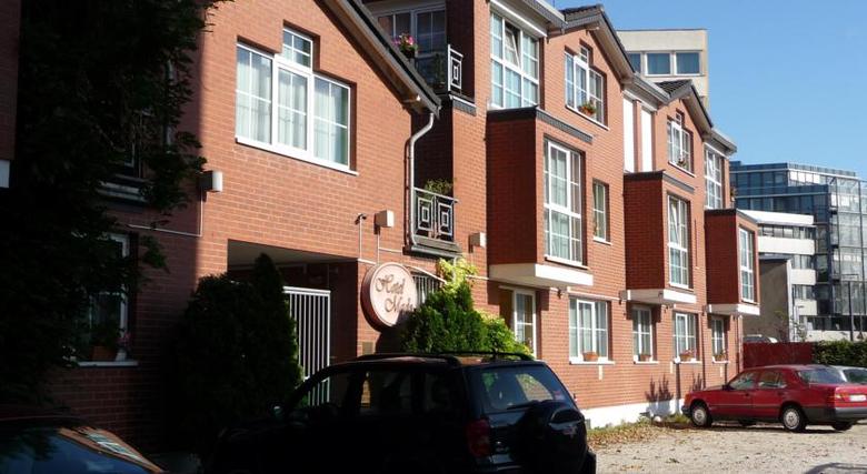 Hotel Mado