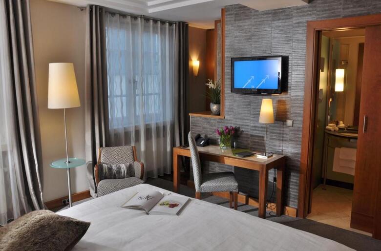 Top City Line Hotel Eggers(.)