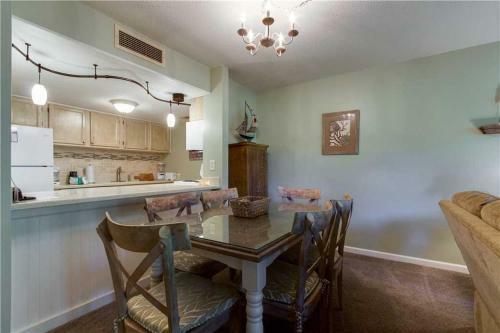 Fairway Oaks 1363
