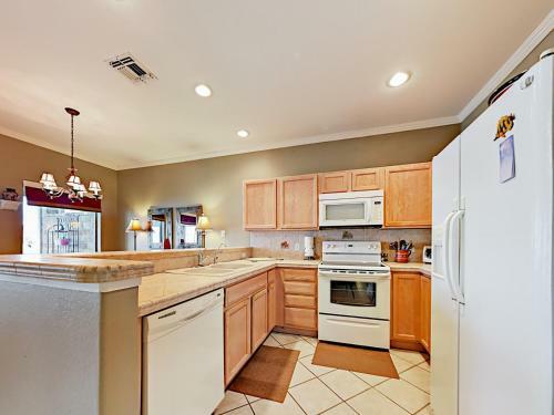 44 Golf House Rd Townhouse Townhouse