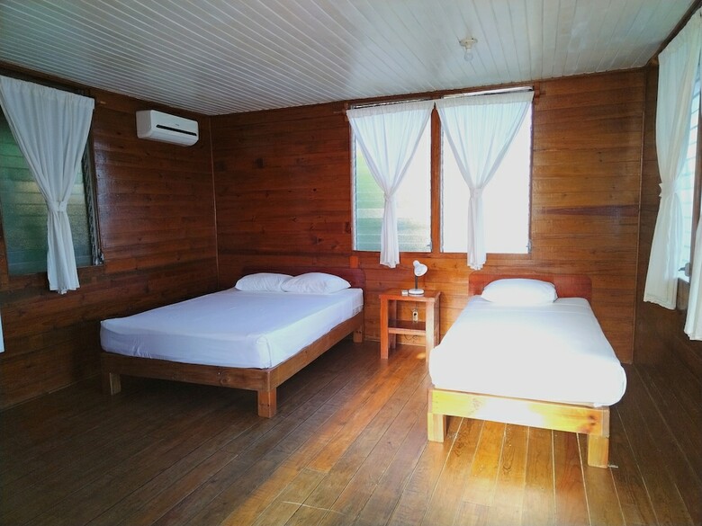 Hotel Catamaran