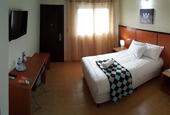 Hotel Express Inn Coronado & Camping
