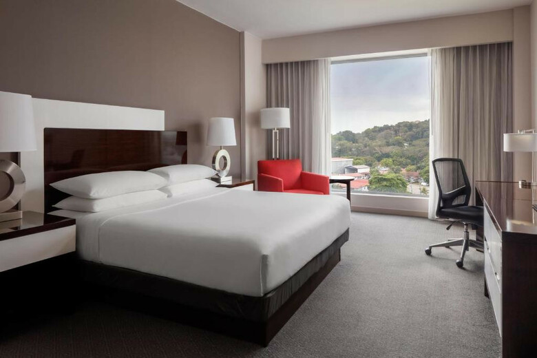 Hotel Wyndham Panama Albrook Mall