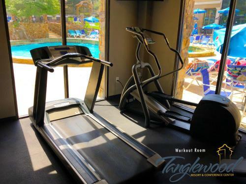 Hotel Tanglewood Resort And Conference Center