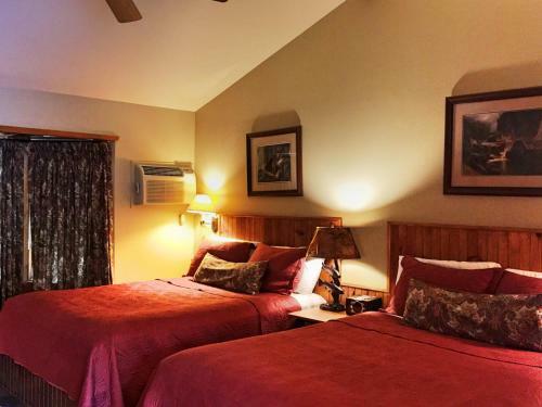 Motel Hungry Trout Resort