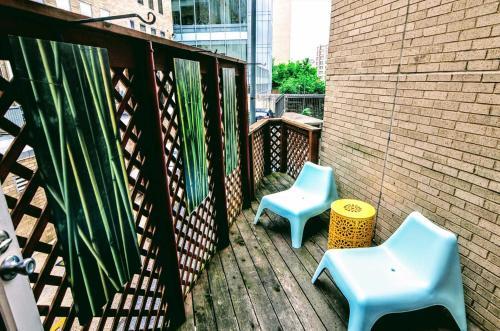 1331 Northwest Apartment #1065 Apts