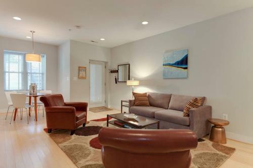 Apartamento Central Townhouse Flat Near Metro + Parking Pass