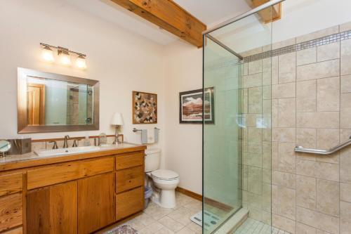 113 Mountain Cove Road House