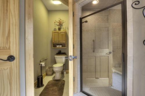 Smoky Mountain Holiday 4 Bedroom Cabin