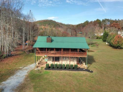 A Fishing Hole #156 - One Bedroom Cabin