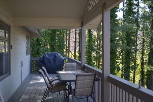 Cottage In The Smoky Mountains