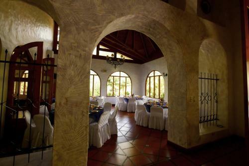 Hotel Rio Perlas