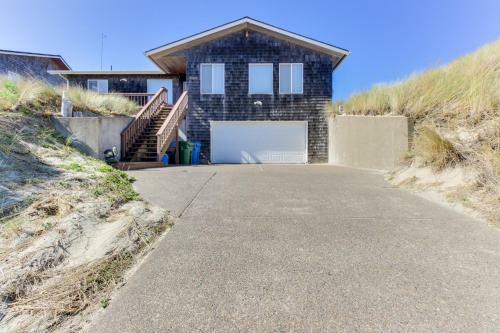 Oleg Potts Beach House