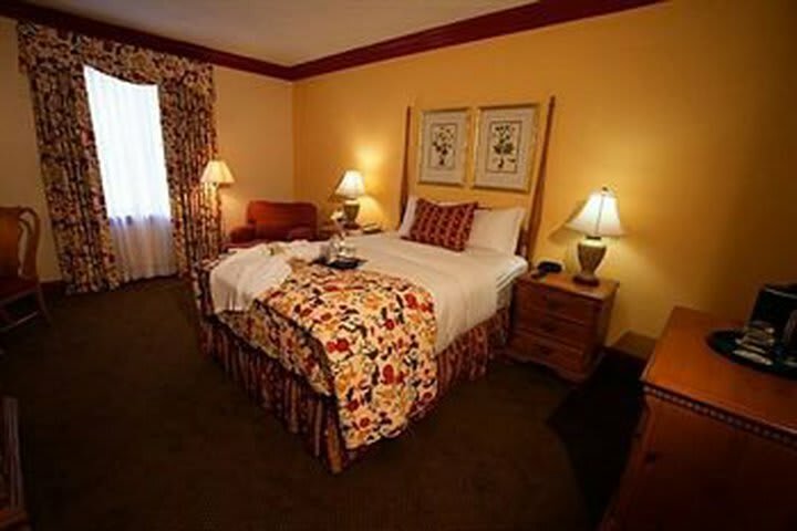 Hotel Founders Inn And Spa