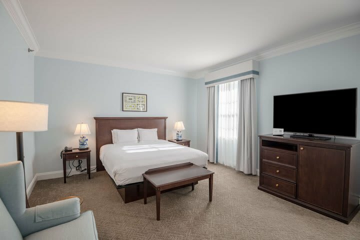 Hotel Founders Inn And Spa