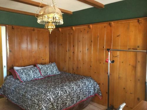 Three Bedroom Villa In Bel Air