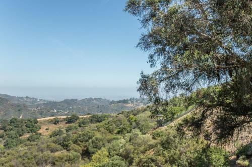 Three Bedroom Villa In Bel Air