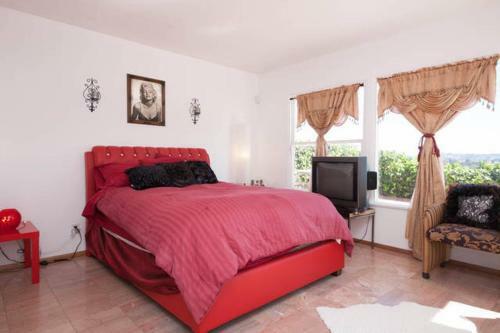 Three Bedroom Villa In Bel Air