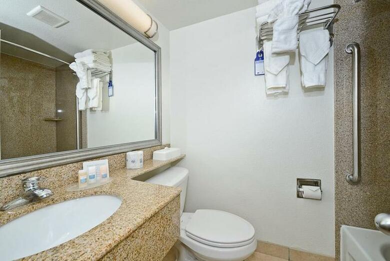 Hotel Best Western Plus Holiday Sands Inn & Suites