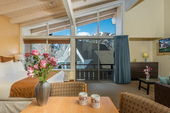 Hotel Tamarack Lodge