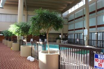 Clarion Hotel Muscatine