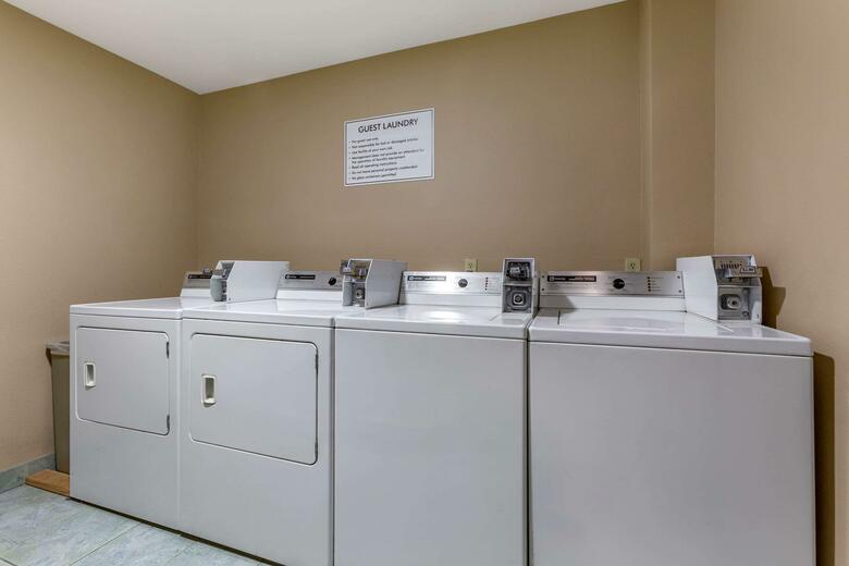 Hotel Quality Inn And Suites Surprise