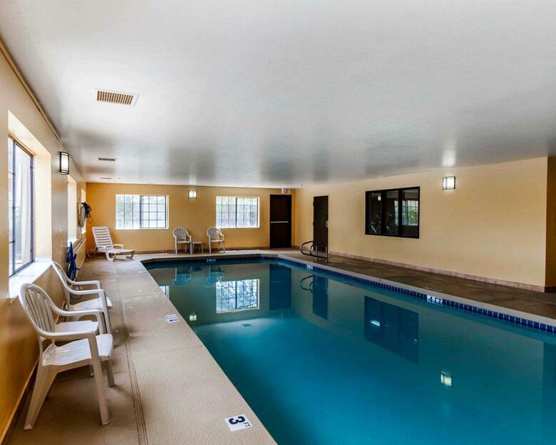 Hotel Quality Inn And Suites Surprise