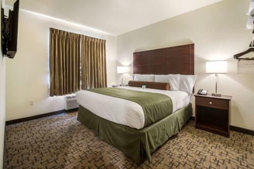 Cobblestone Hotel And Suites Victor