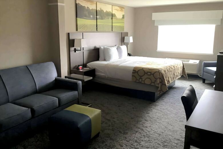 Hotel Baymont Inn And Suites Mattoon