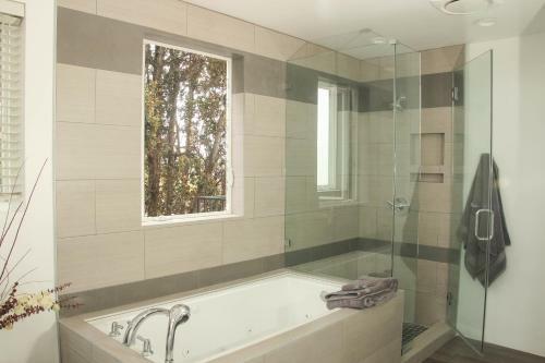 Beautiful Home Near The Beach