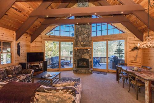 Donner Bliss Home