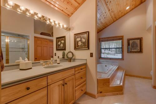 Bear's Lair At Tahoe Donner