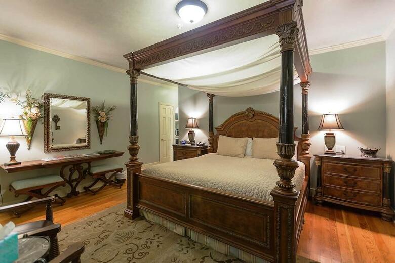 The Campbell Hotel