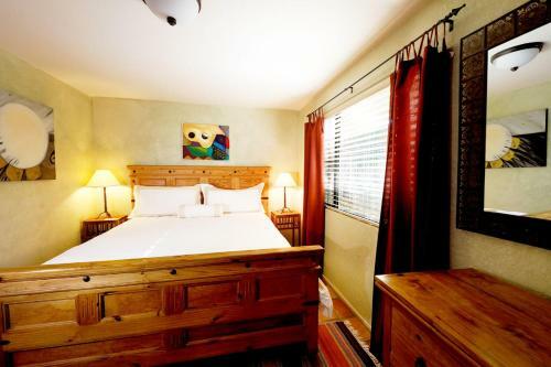 Hotel Blue Iguana Inn